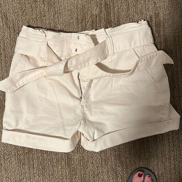 Express high rise shorts - Picture 1 of 8